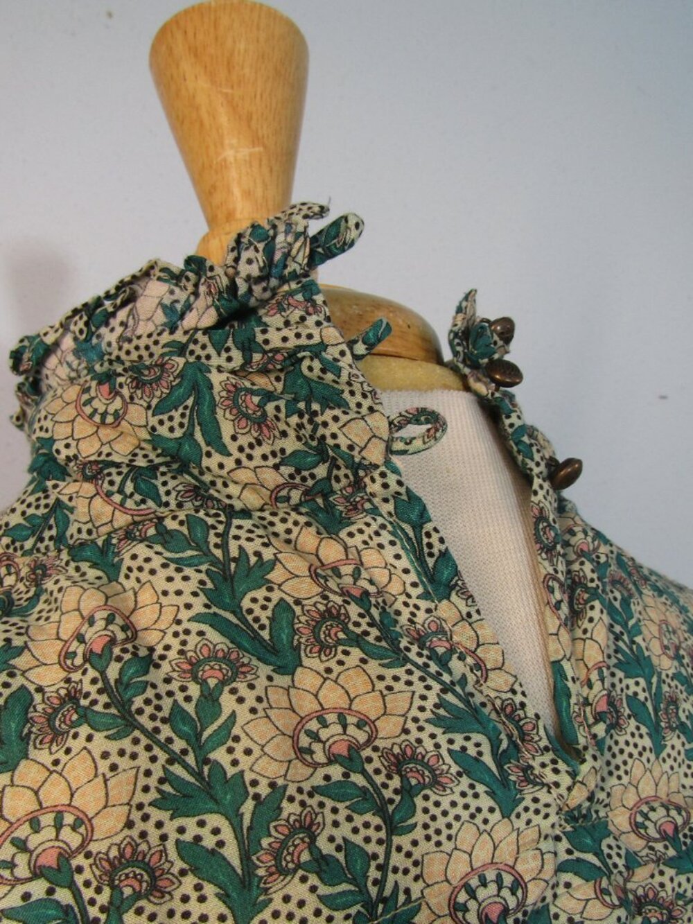 Prairie Princess Retro Blouse from Let Me Be - Picture 5 of 12